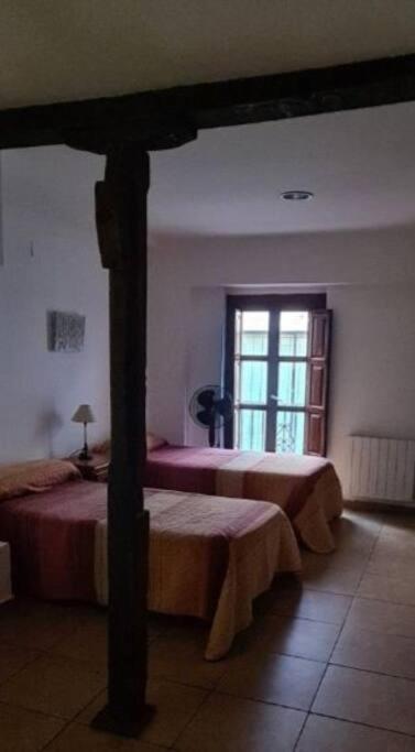 Corrala De San Anton. Sencillo Apartamento En Pleno Centro Granada Bagian luar foto