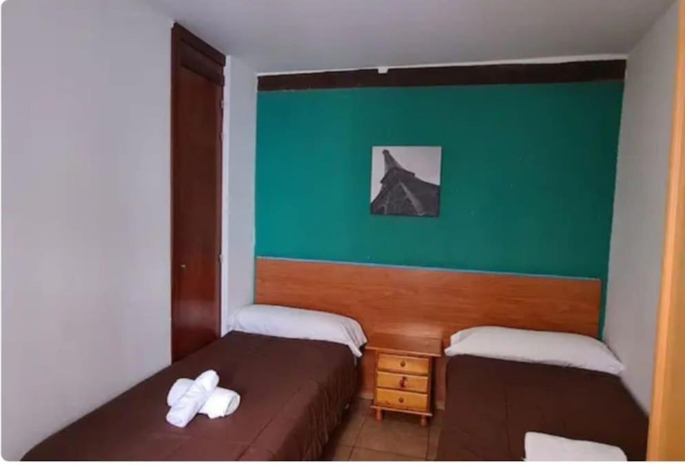 Corrala De San Anton. Sencillo Apartamento En Pleno Centro Granada Bagian luar foto