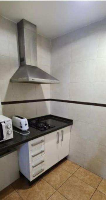 Corrala De San Anton. Sencillo Apartamento En Pleno Centro Granada Bagian luar foto