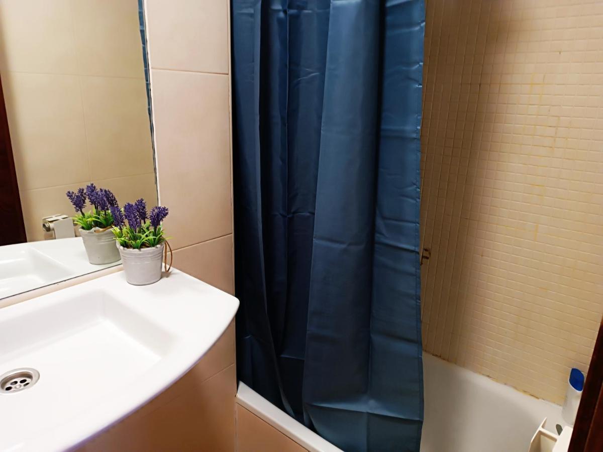 Corrala De San Anton. Sencillo Apartamento En Pleno Centro Granada Bagian luar foto