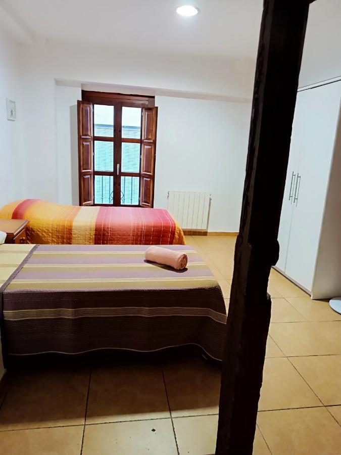 Corrala De San Anton. Sencillo Apartamento En Pleno Centro Granada Bagian luar foto