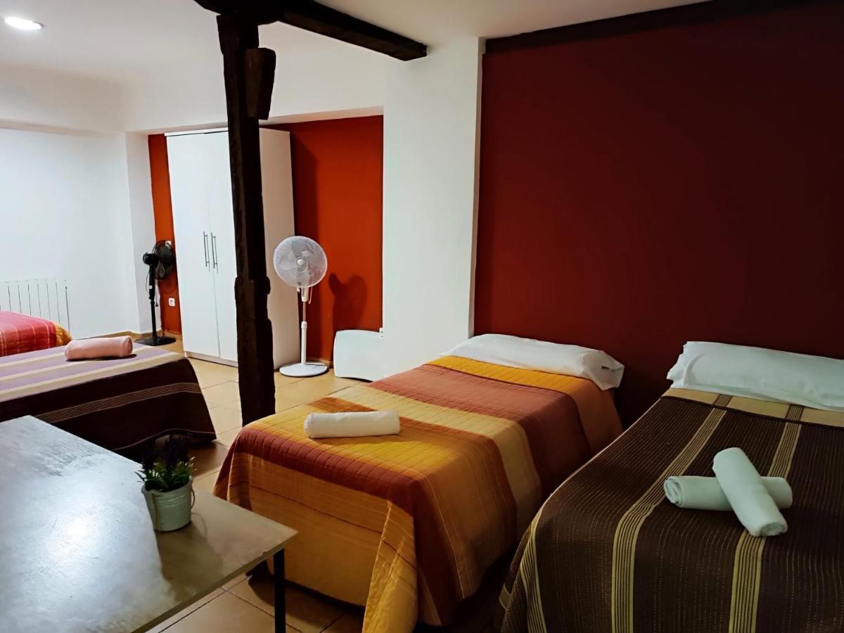 Corrala De San Anton. Sencillo Apartamento En Pleno Centro Granada Bagian luar foto